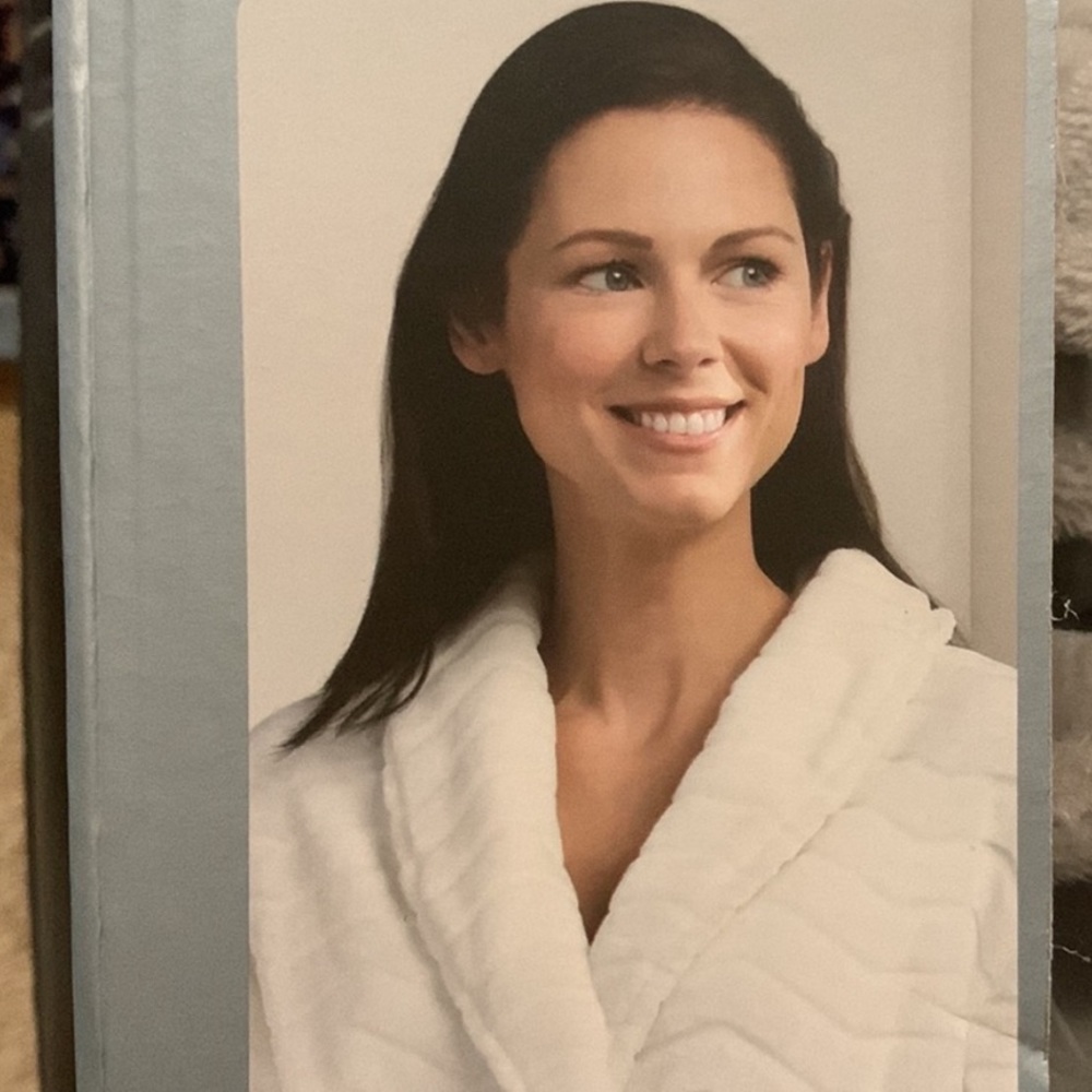 Luxury Bathrobe Wayland Square #0925